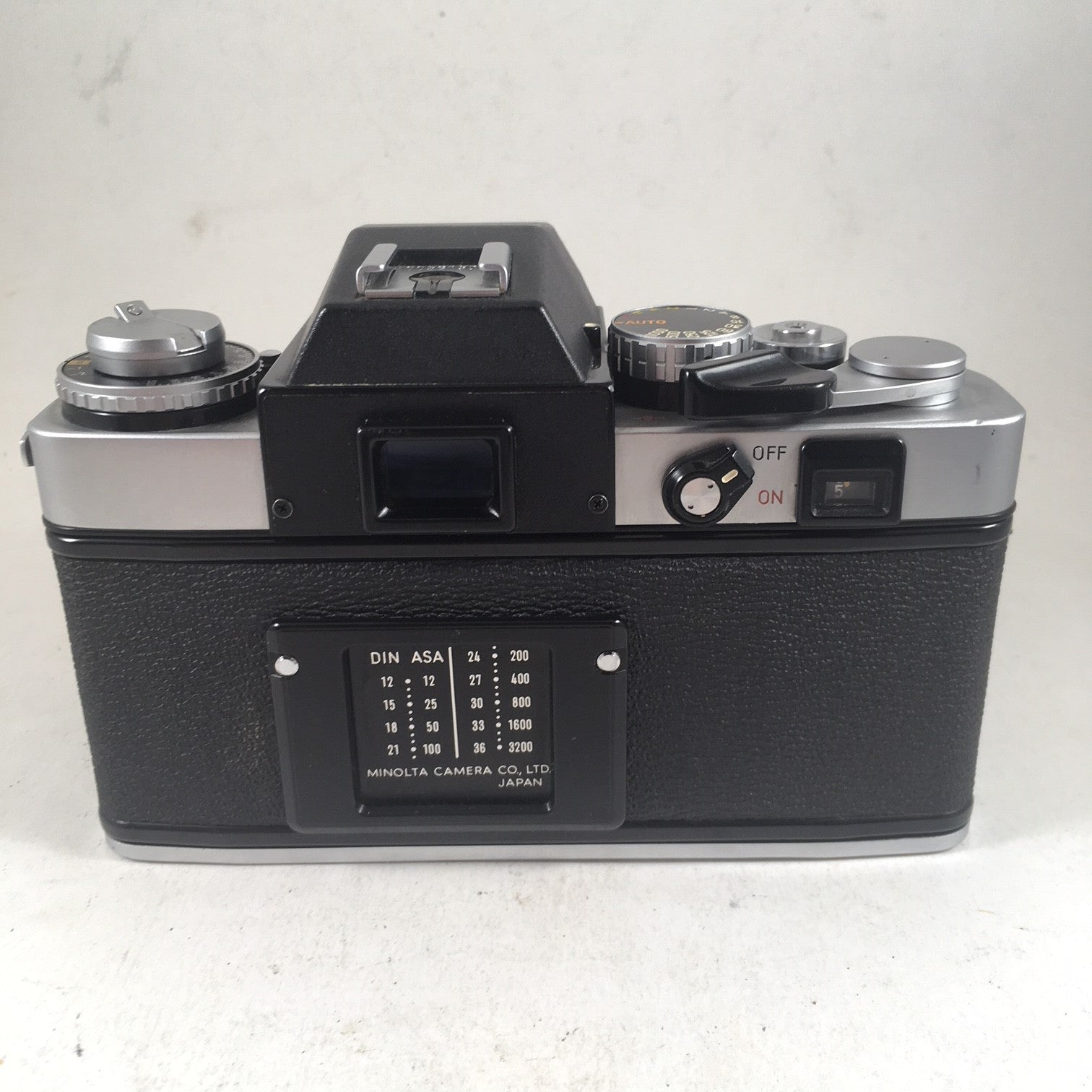 Minolta XE-5 & Makinon 28mm 2,8