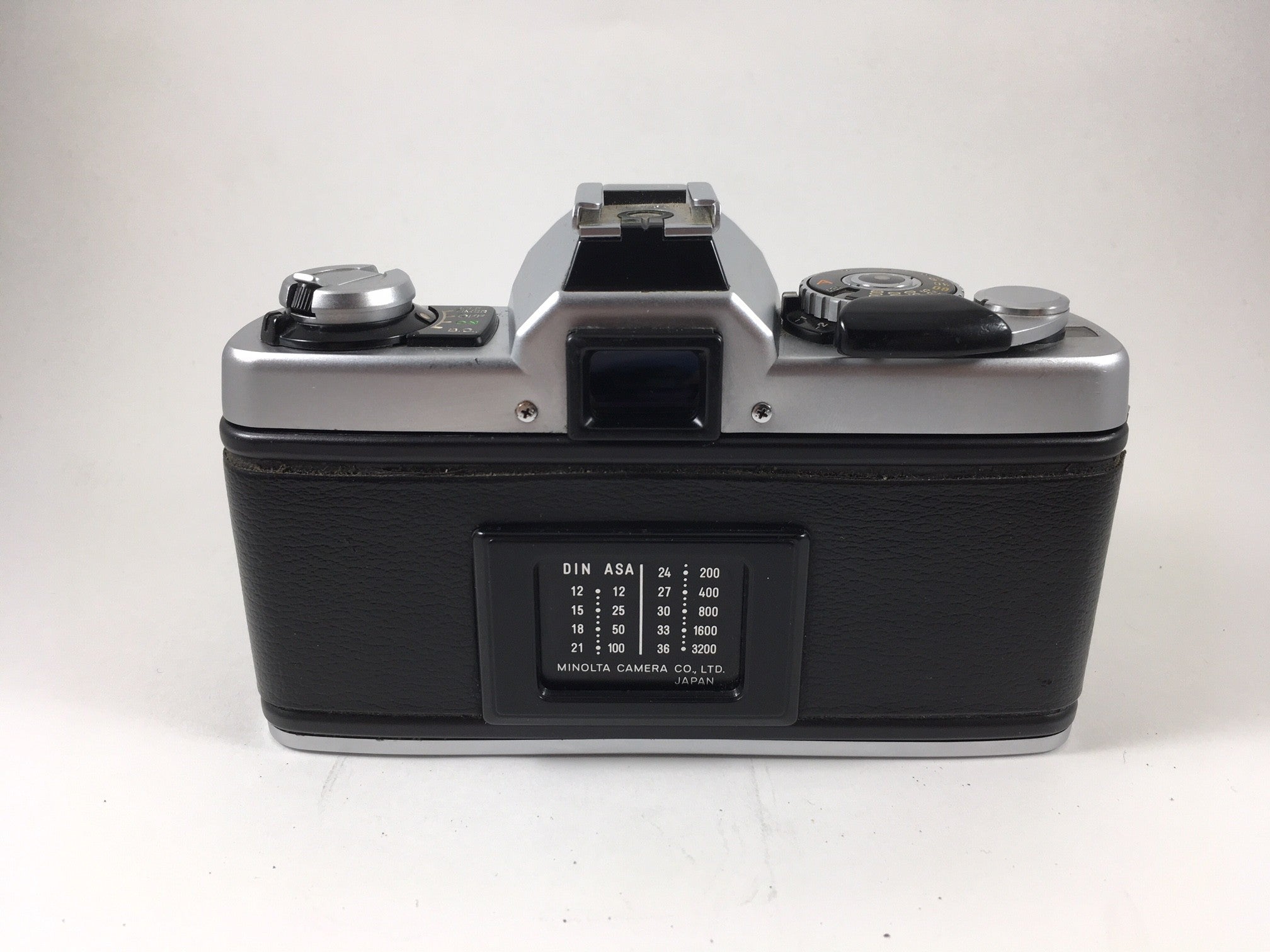 Minolta XG2 & Rokkor 28mm 2.8