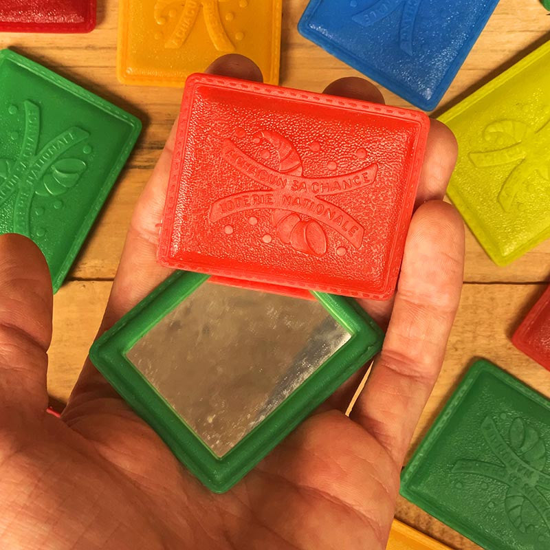 miroir de courtoisie 1950 coloré loterie nationale loto plastique rouge bleu vert vintage 1960