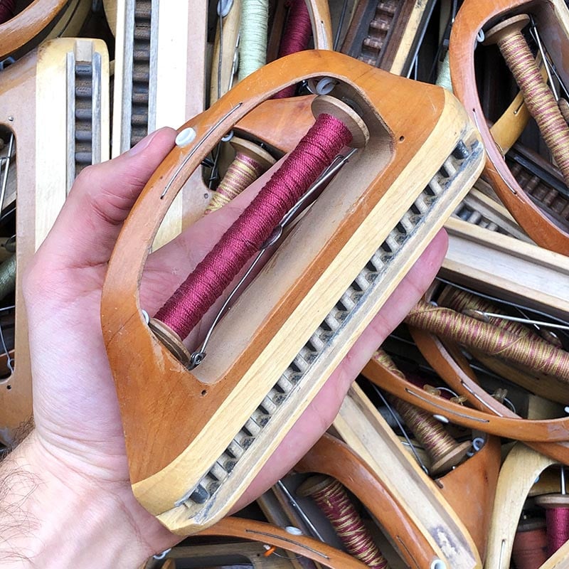 navette avec bobine bois métal atelier tissage soie filature ancien vintage mercerie 1930 1950