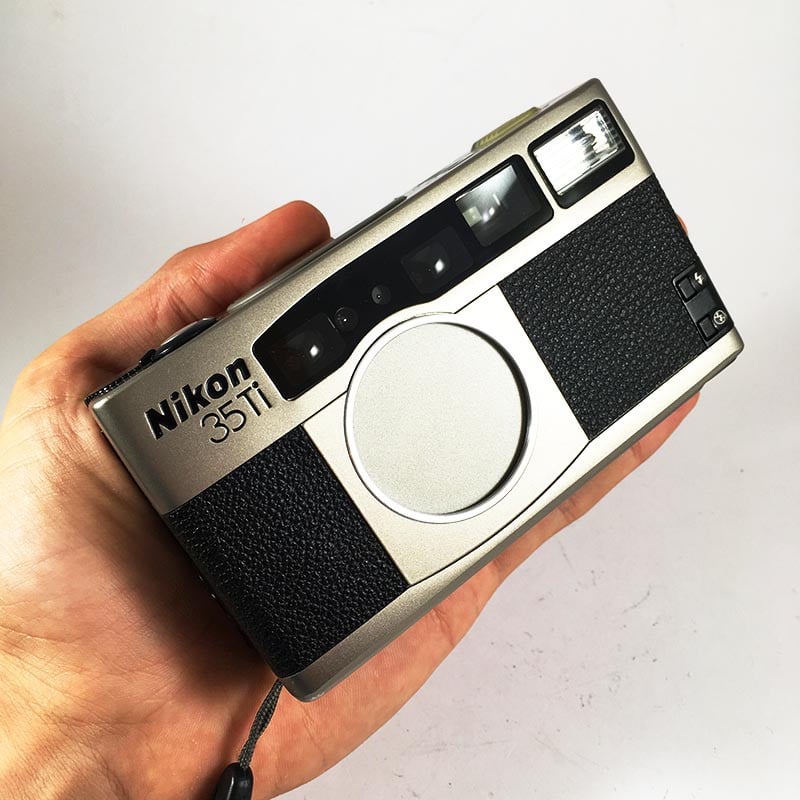 Nikon 35TI & Nikkor 35mm 2.8