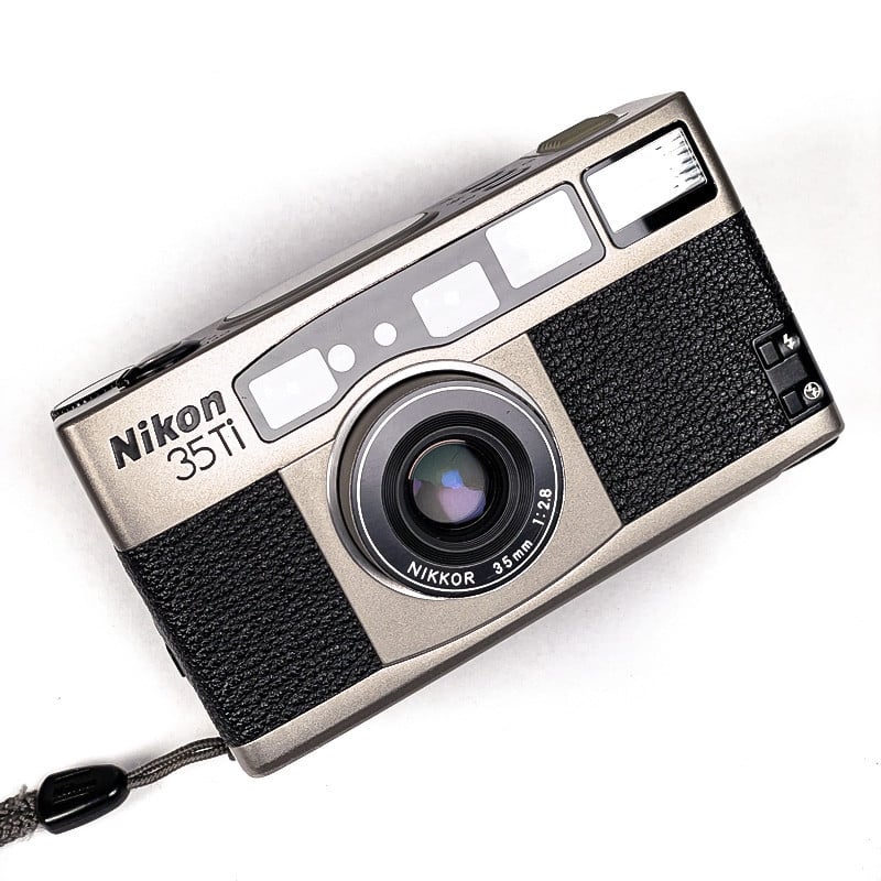 Nikon 35TI & Nikkor 35mm 2.8