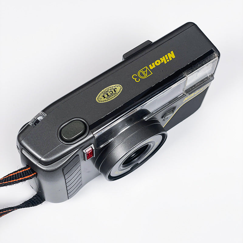 nikon ad3 compact argentique film pellicule ancien vintage photo photographie point and shoot 35mm 2.8 24x36 135
