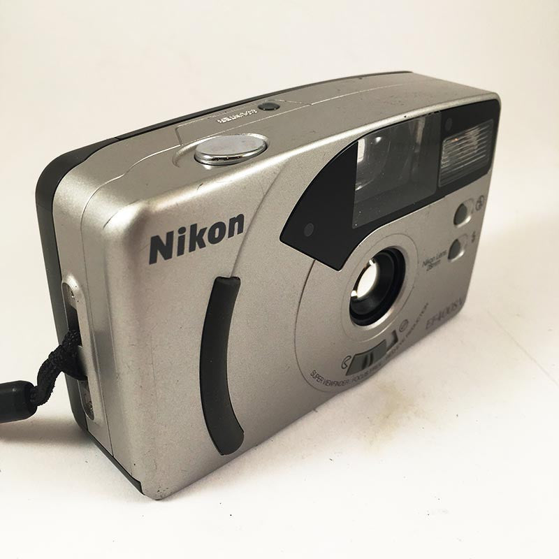 Nikon EF400SV & 28mm 5.6