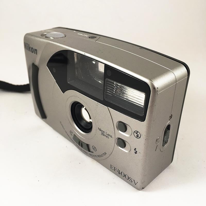 Nikon EF400SV & 28mm 5.6