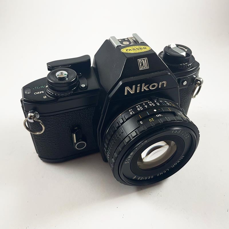 Nikon EM & 50mm 1.8 E