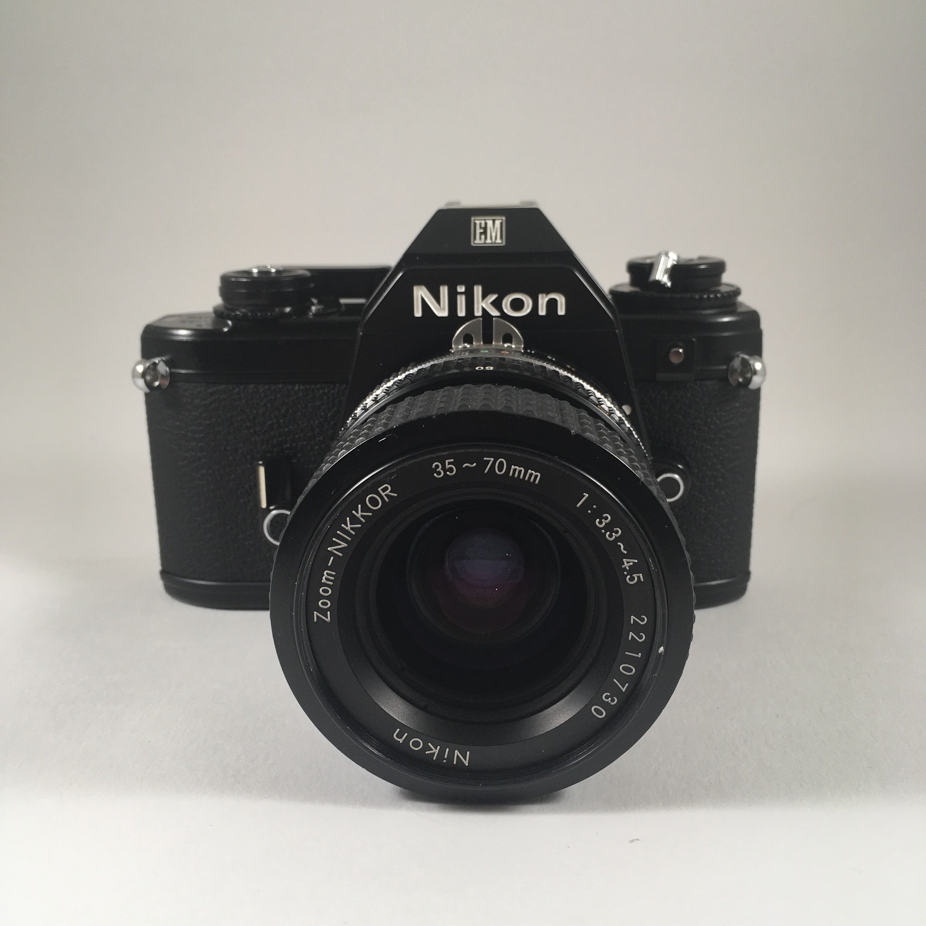 Nikon EM & Nikkor 35-70mm 3.3-4.5