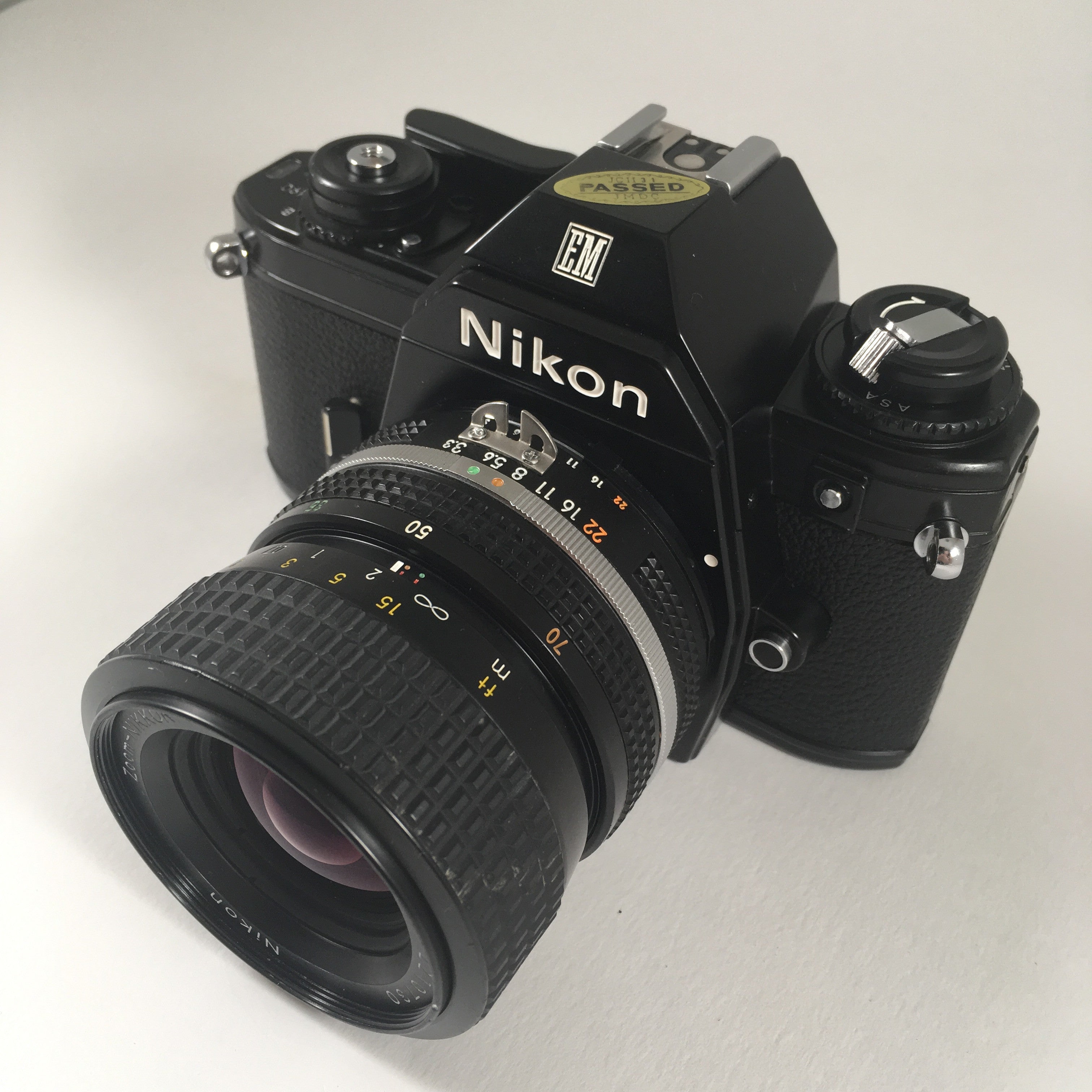 Nikon EM & Nikkor 35-70mm 3.3-4.5