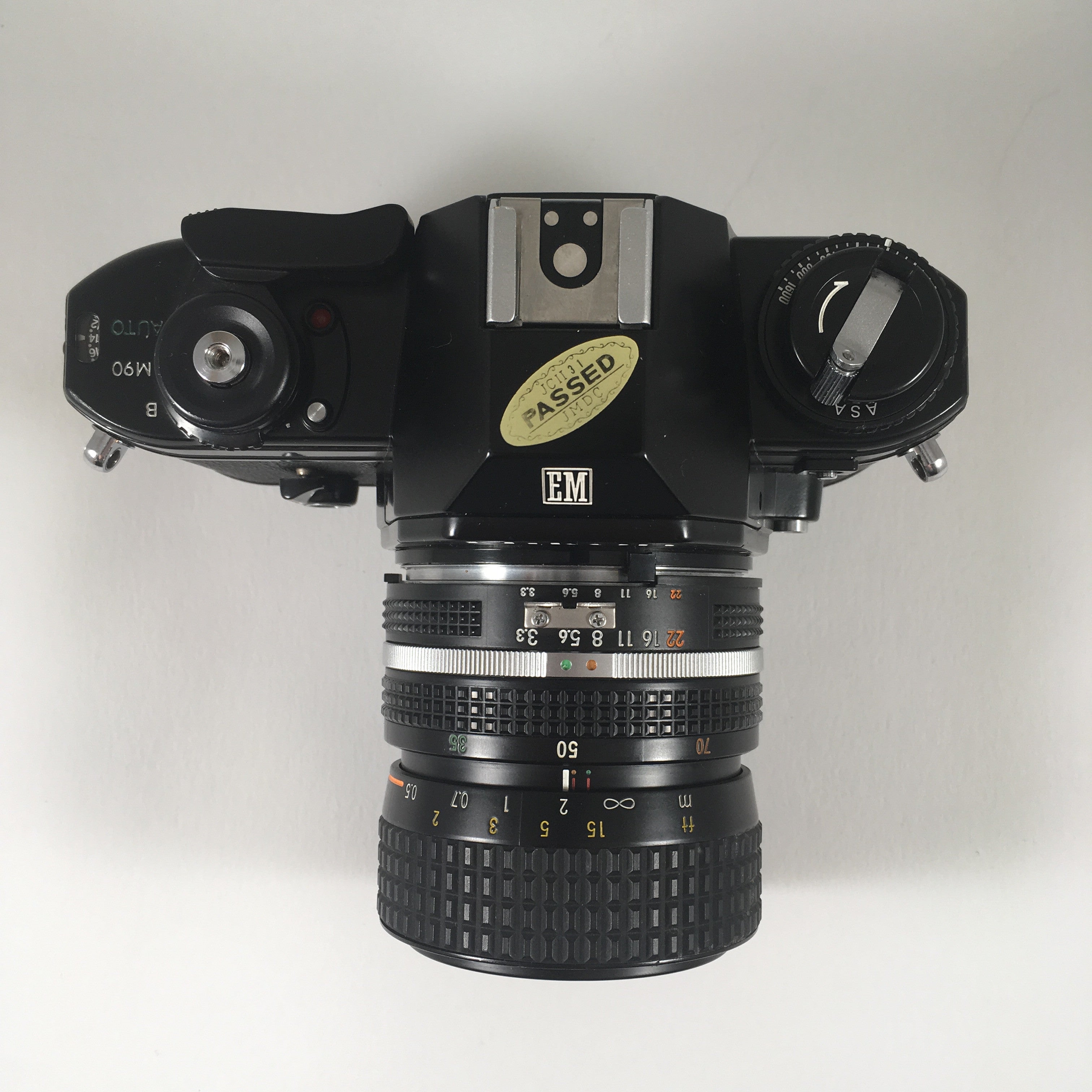 Nikon EM & Nikkor 35-70mm 3.3-4.5