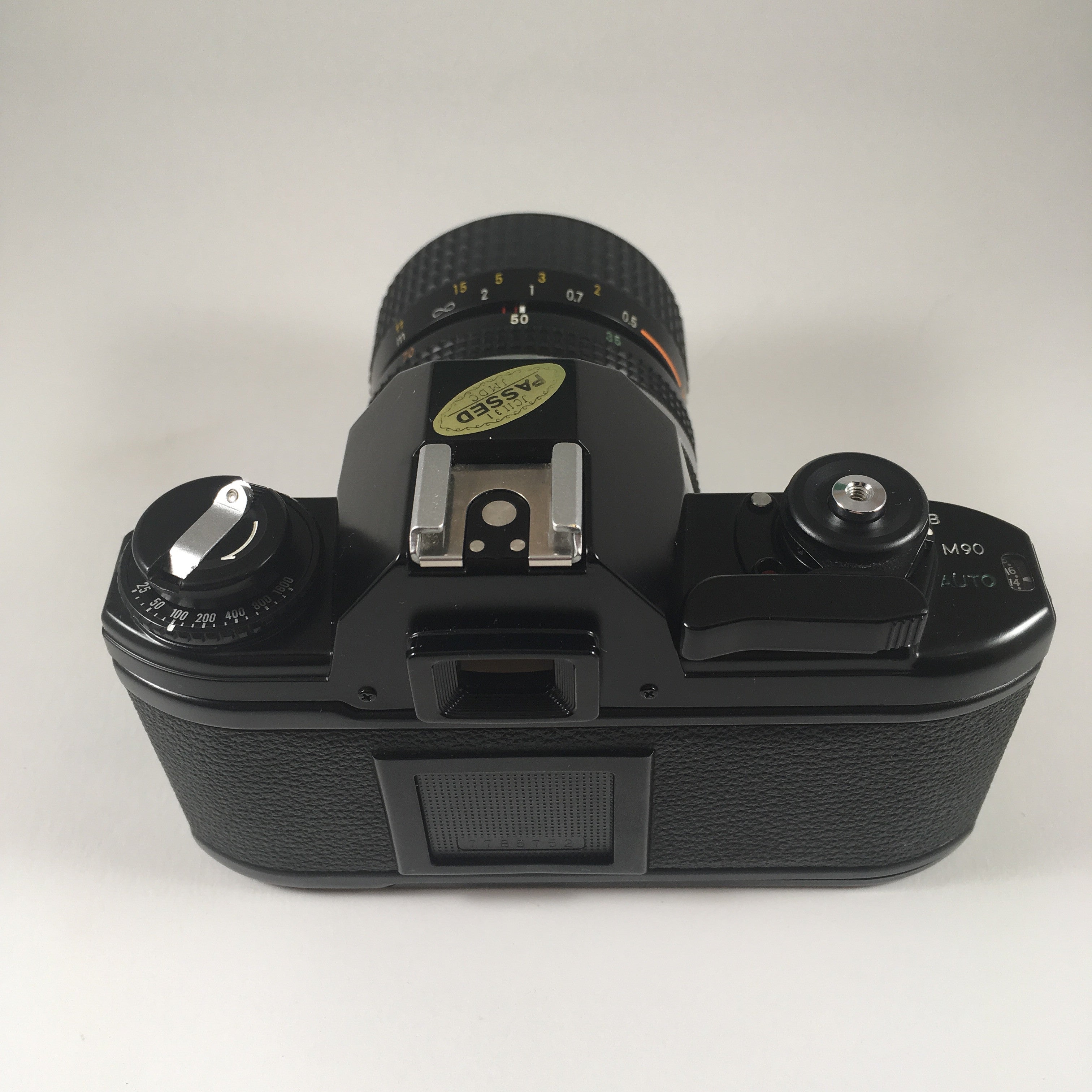 Nikon EM & Nikkor 35-70mm 3.3-4.5