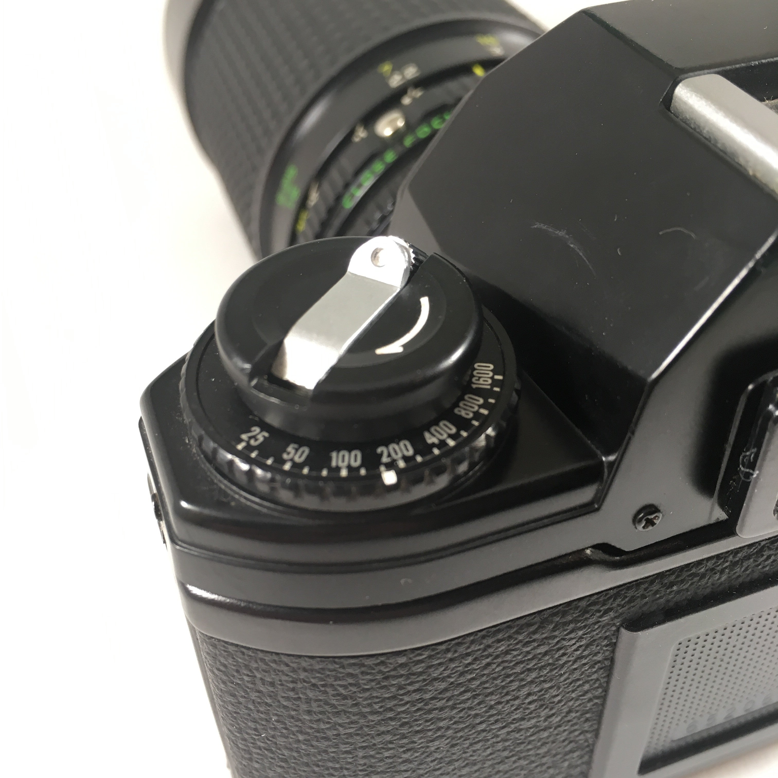 Nikon EM & Tokina 35-200mm 3.5-4.5