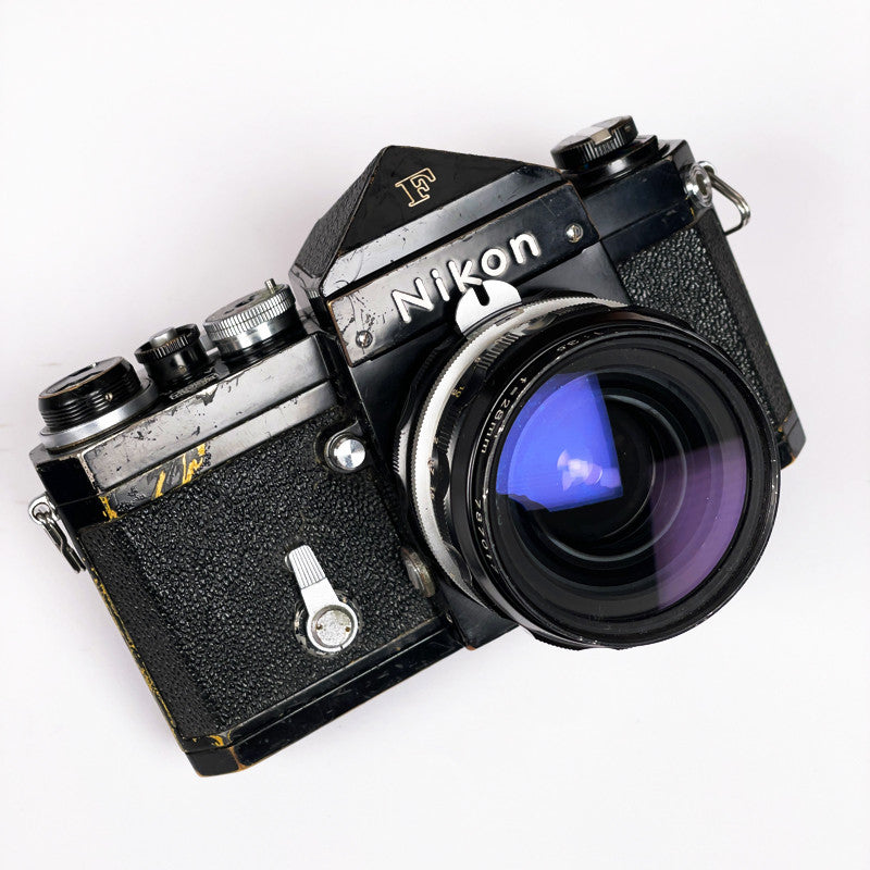 Nikon F Noir Eye Level & 28mm 3.5