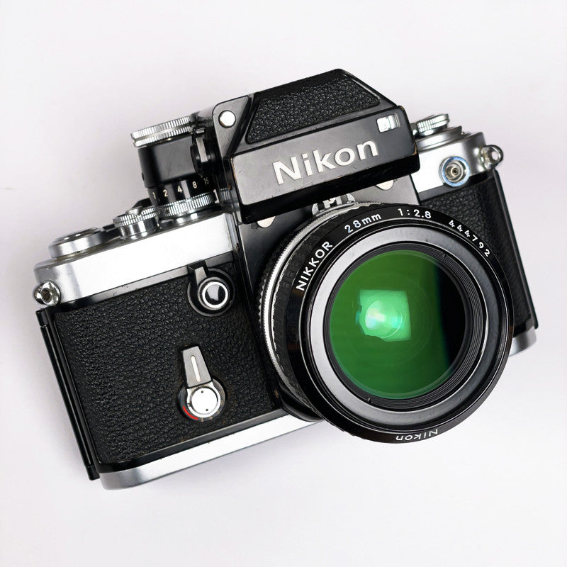 Nikon F2 Prisme DP-1 (HS) & 28mm 2.8