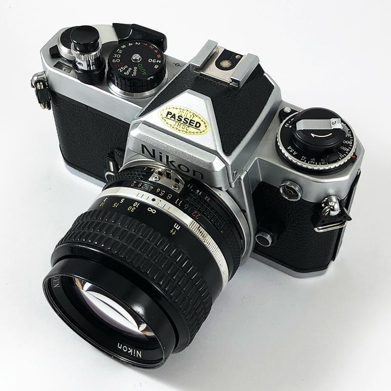 Nikon FE & 85mm 2