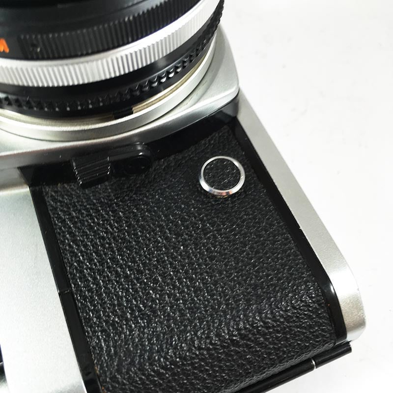 Nikon FE Chrome & Zoom Nikkor 35 105mm