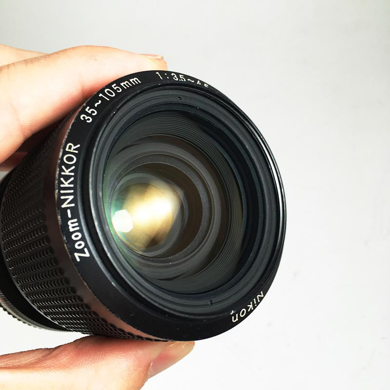 Nikon FE Chrome & Zoom Nikkor 35 105mm