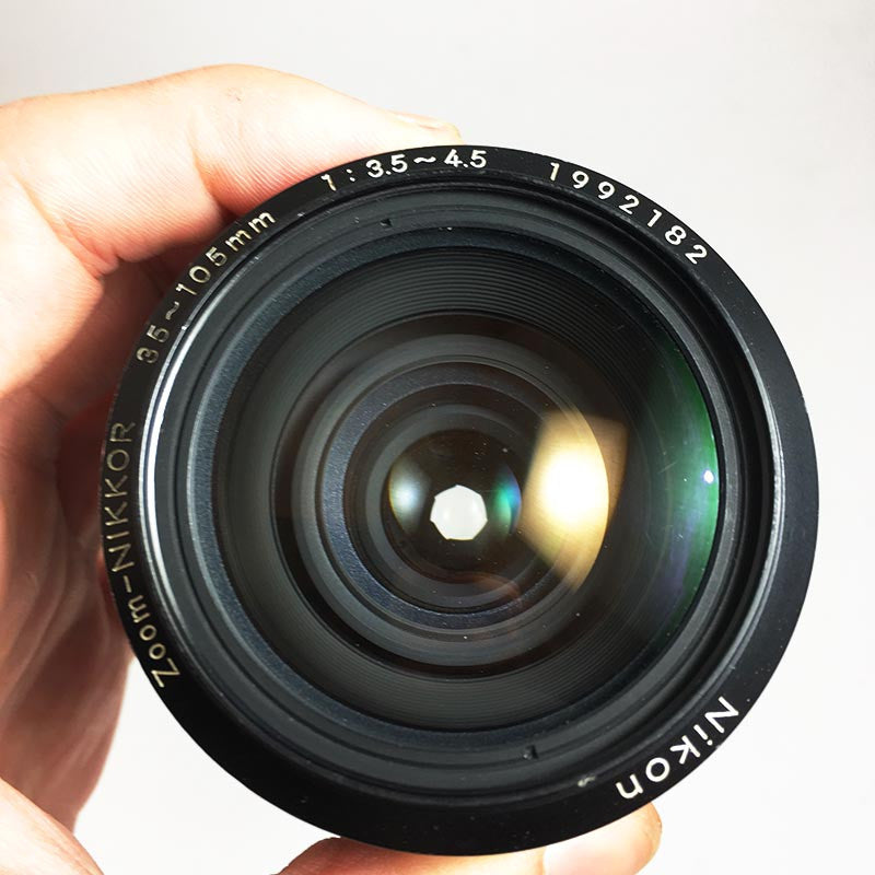 Nikon FE Chrome & Zoom Nikkor 35 105mm