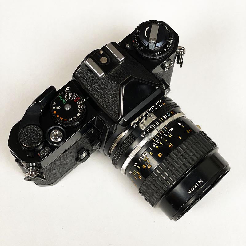Nikon FE Noir & Micro Nikkor 55mm 2.8