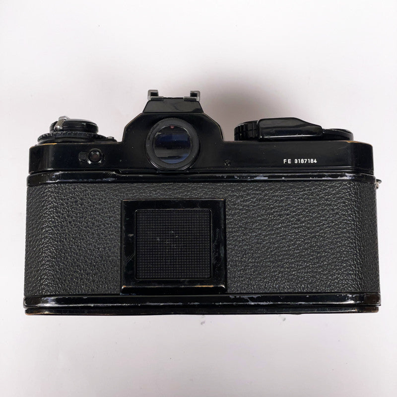 Nikon FE Noir & Nikkor 50mm 2
