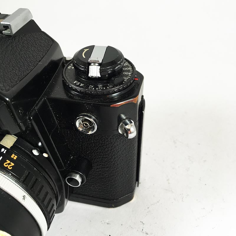 Nikon FE Black & Zoom Nikkor 36-72mm 3.5