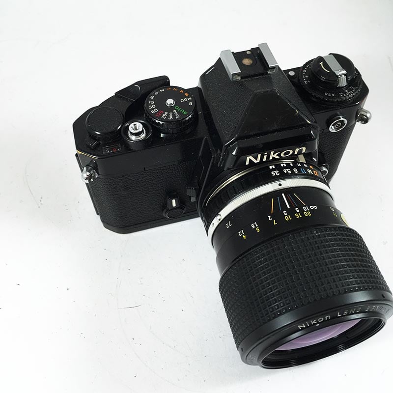 Nikon FE Black & Zoom Nikkor 36-72mm 3.5