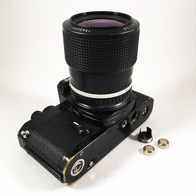 Nikon FE Black & Zoom Nikkor 36-72mm 3.5