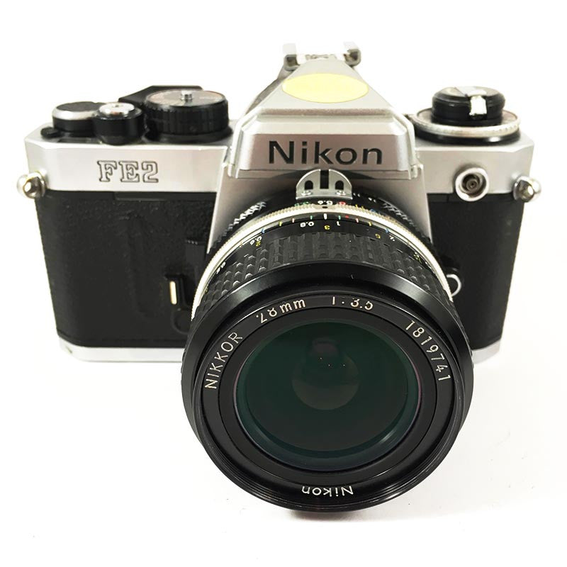 Nikon FE2 & Nikkor 28mm 3.5