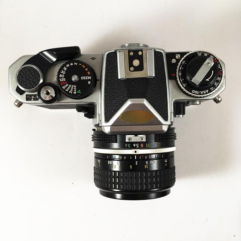 Nikon FE2 & Nikkor 28mm 3.5