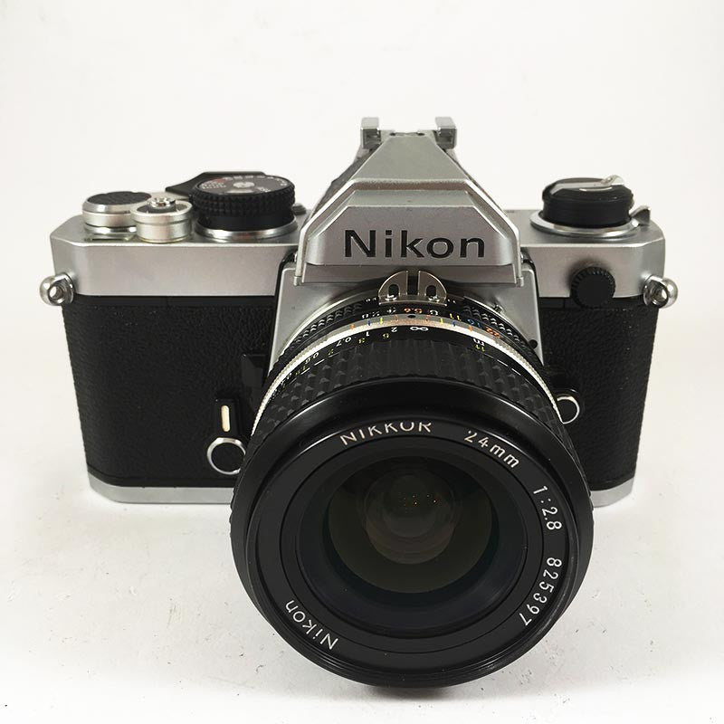 Nikon FM & Nikkor 24mm 2.8