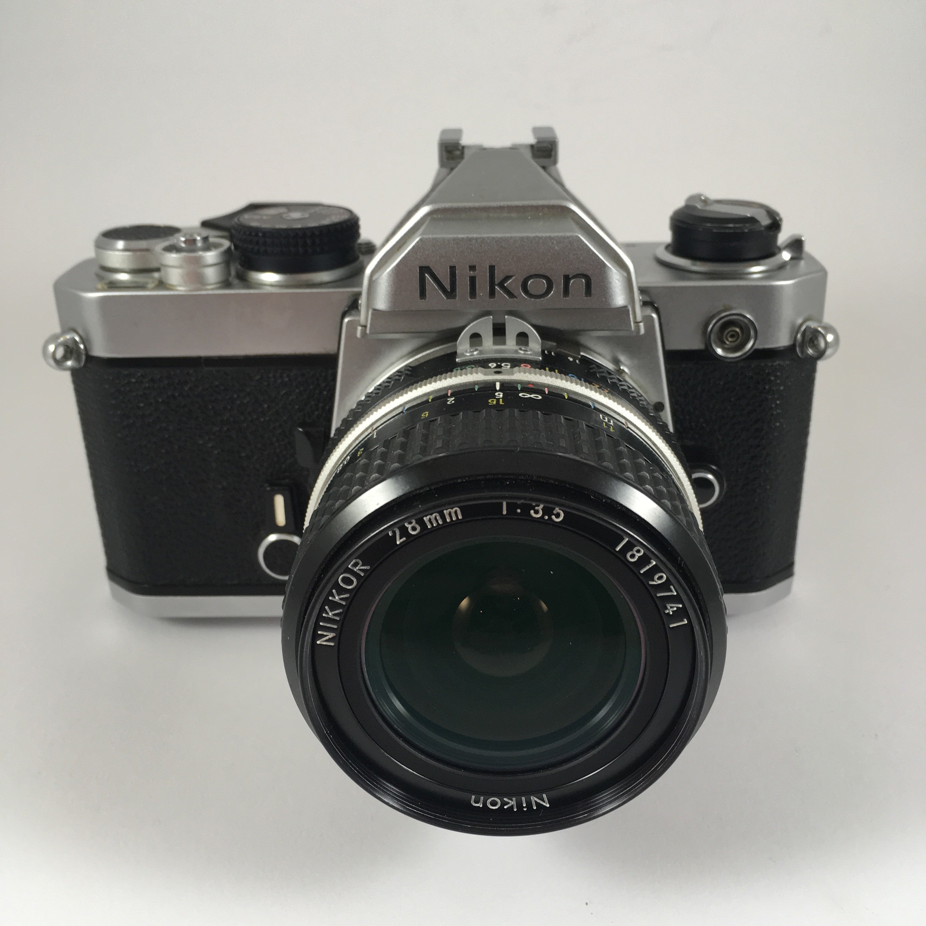 Nikon FM & Nikkor 28mm 3.5