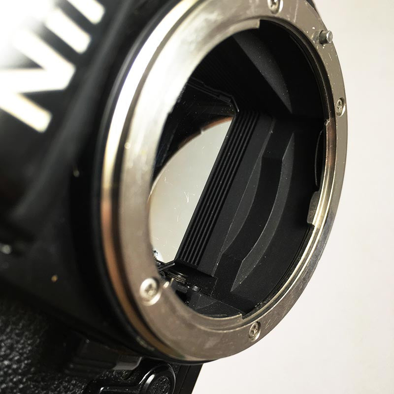 Nikon FM2 Noir & Micro-Nikkor 55mm 3.5