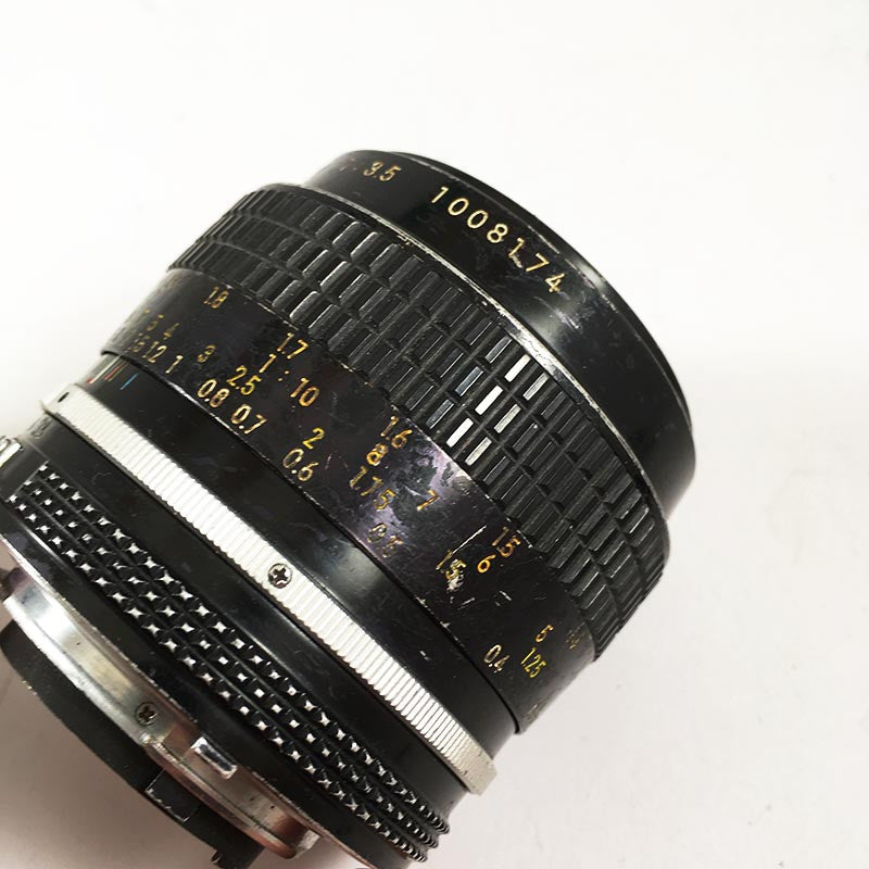 Nikon FM2 Noir & Micro-Nikkor 55mm 3.5
