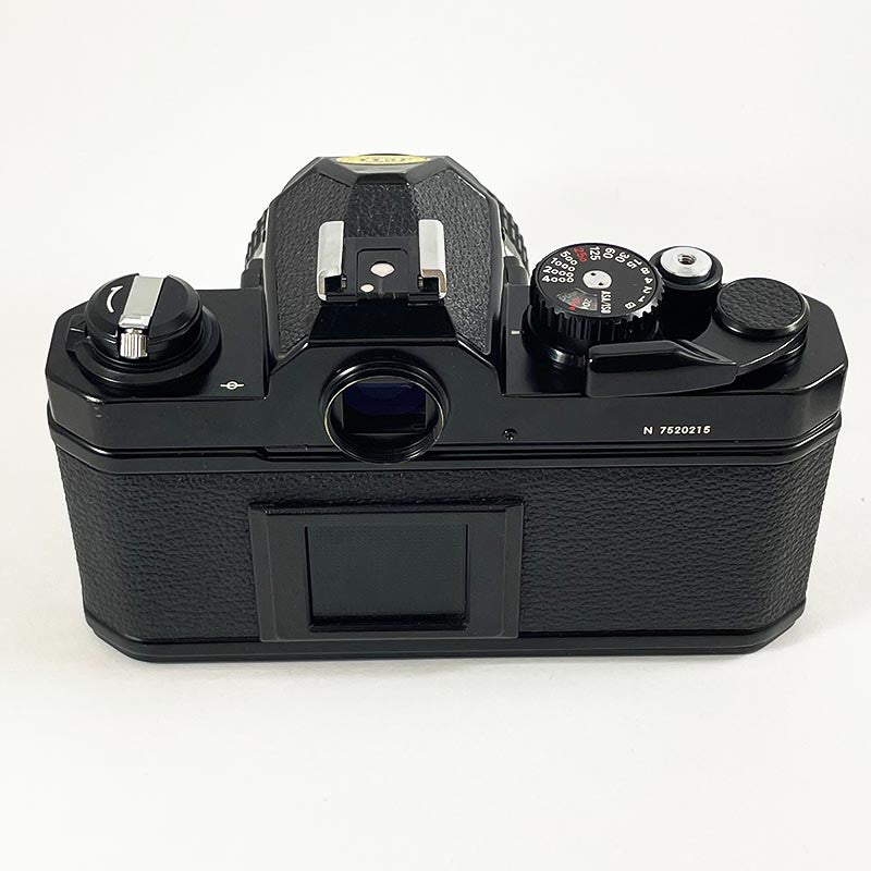Nikon FM2n Noir & 50mm 1.8
