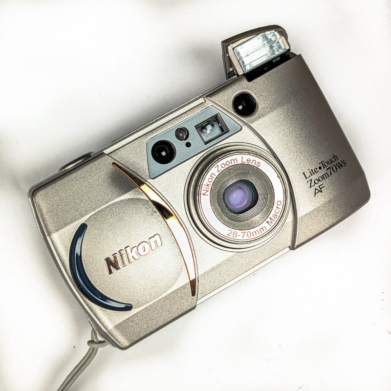 Nikon Lite Touch Zoom 70WS 28 - 70
