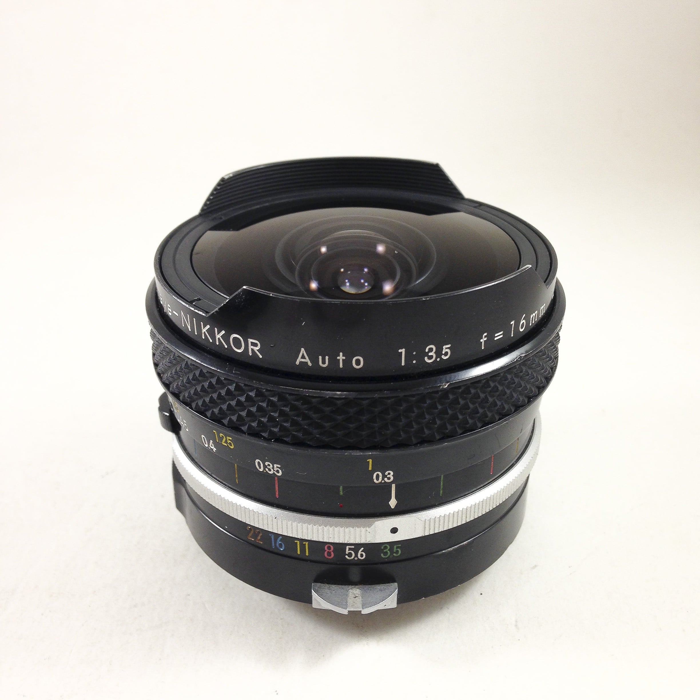 Nikon Nikkor Auto 16mm F/3.5 Fisheye Non-AI
