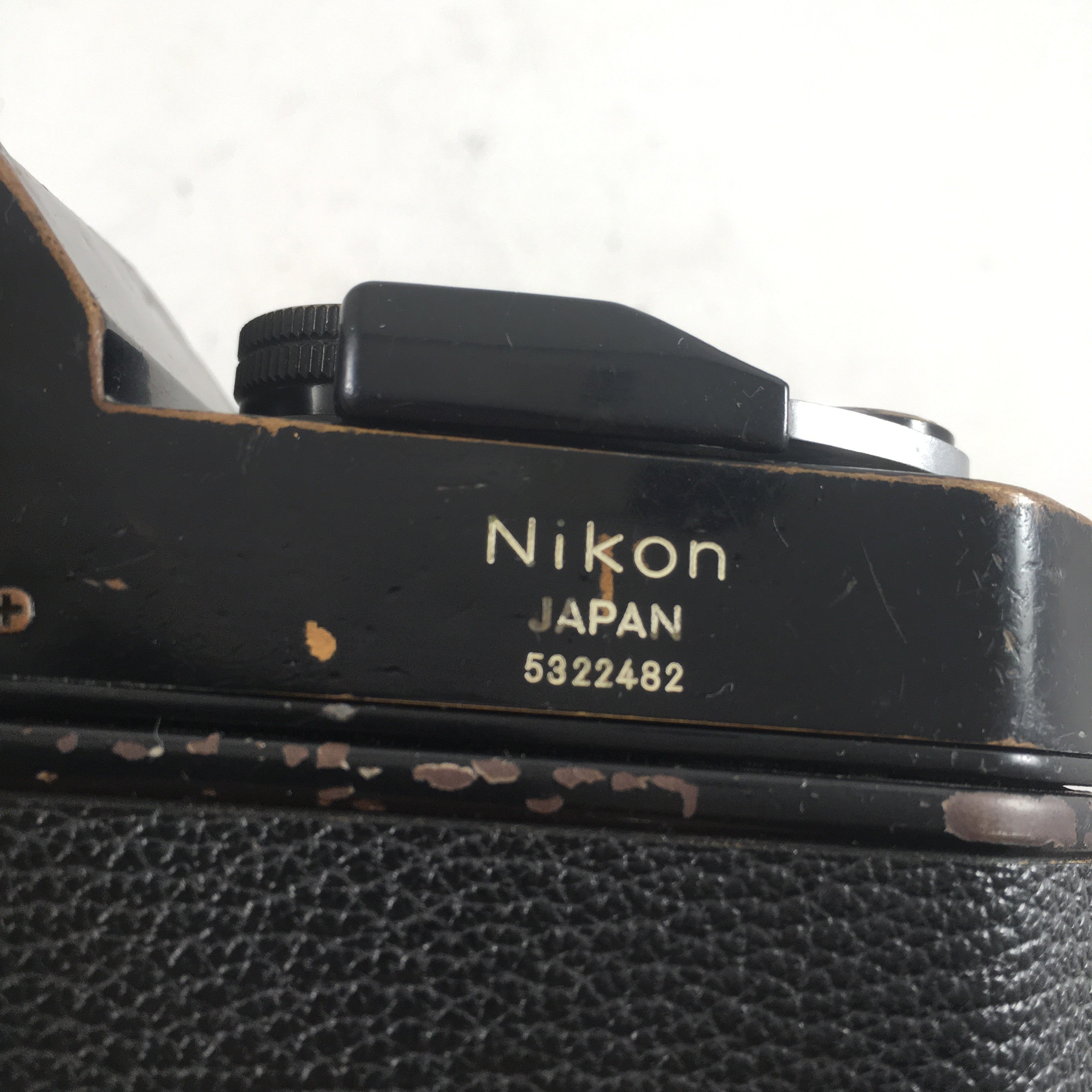 Nikon Nikkormat EL & Micro-Nikkor 55mm 1:3.5