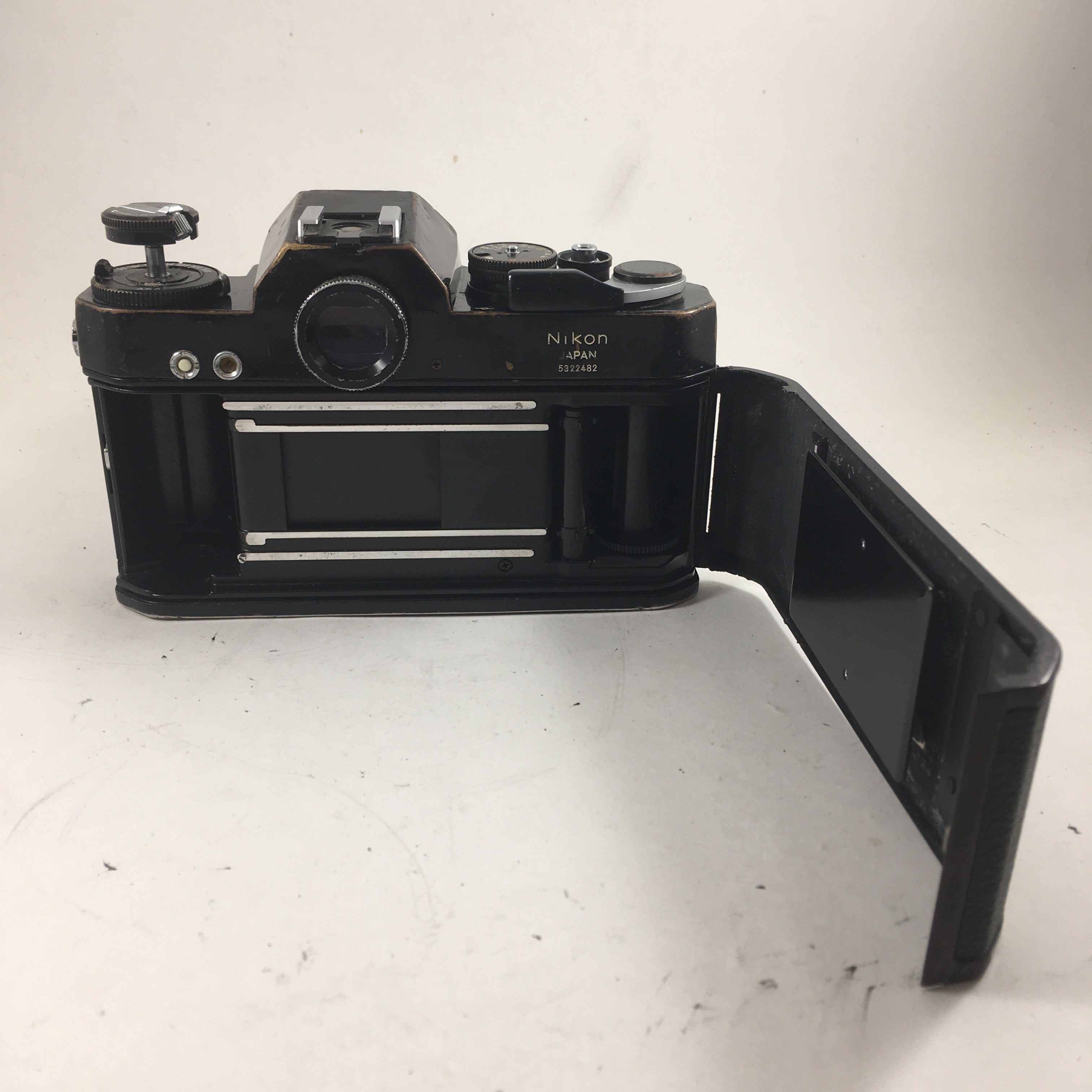 Nikon Nikkormat EL & Micro-Nikkor 55mm 1:3.5
