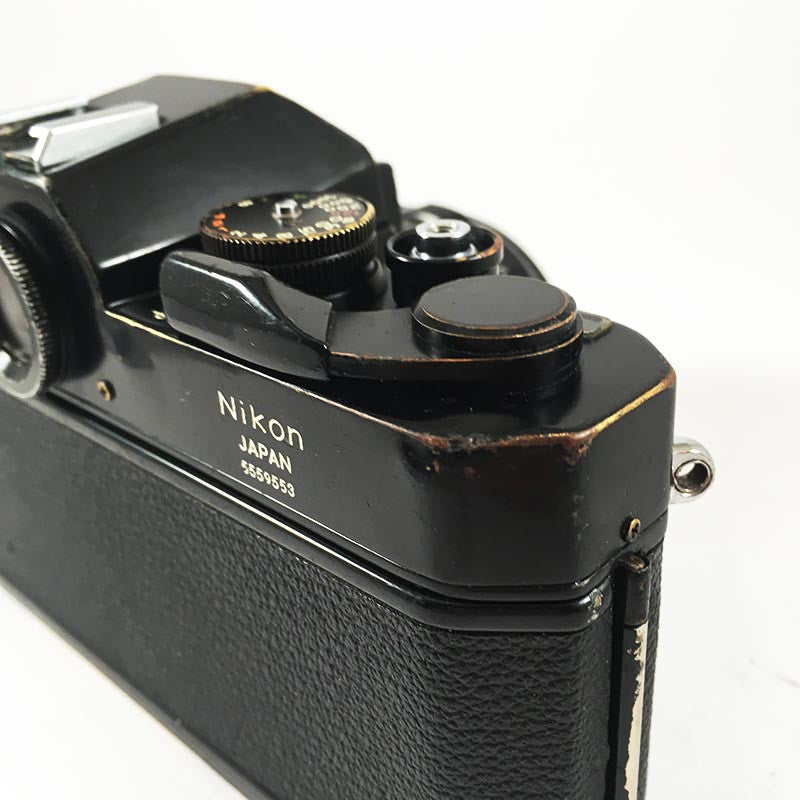 Nikon Nikkormat EL & Nikkor-H.C 50mm 2