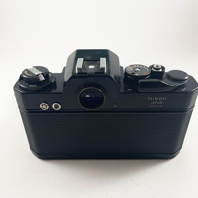 Nikon Nikkormat EL Black & 50mm 1.4