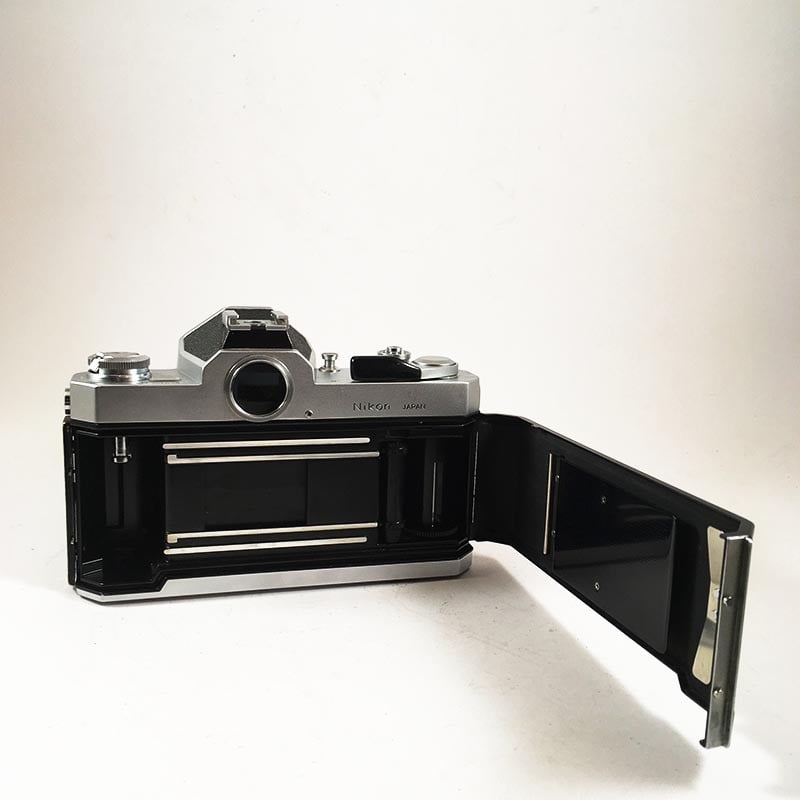 Nikon Nikkormat FT2 & Nikkor 35mm 2.8