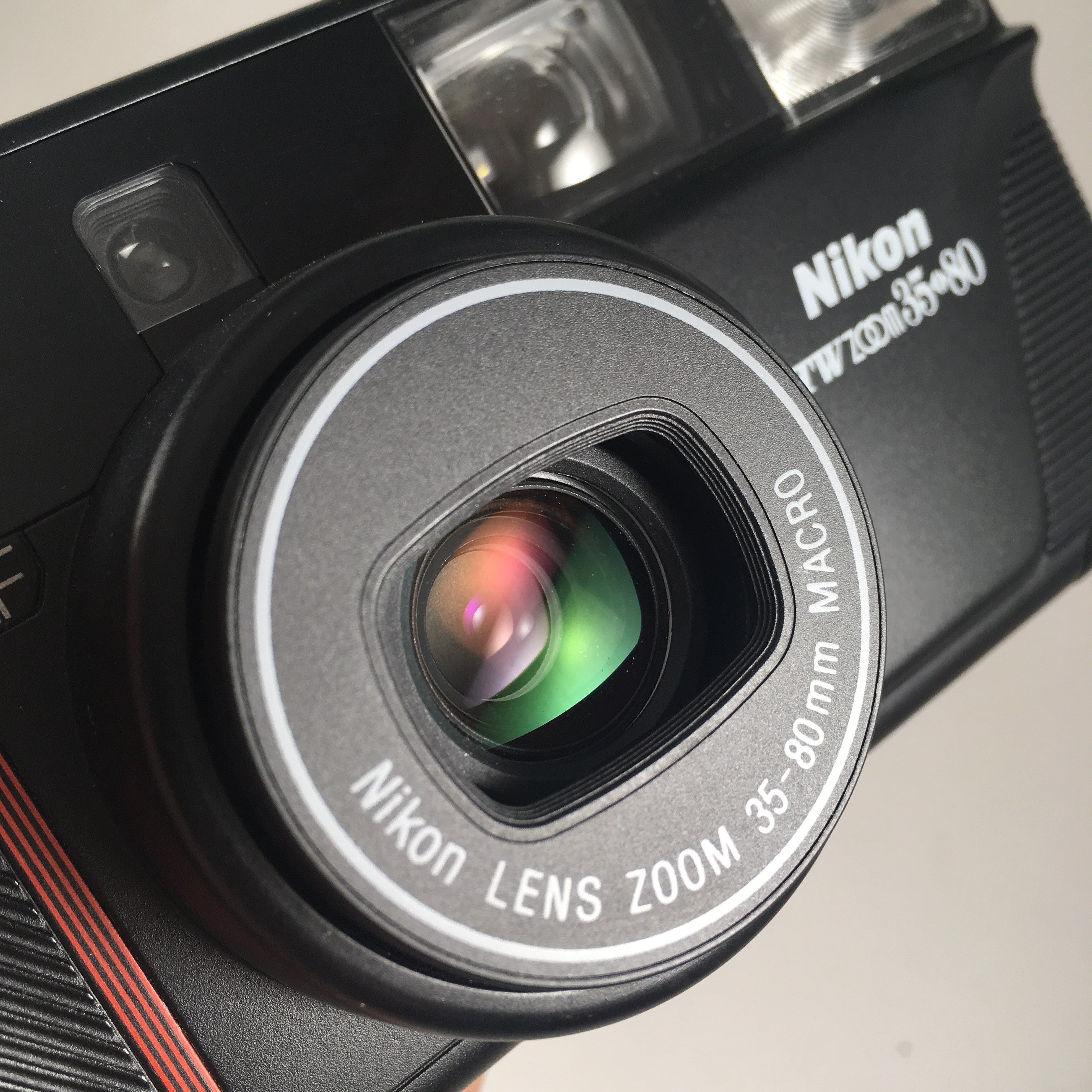 Nikon appareil argentique nikon tw zoom 35 80 35mm compact autofocus