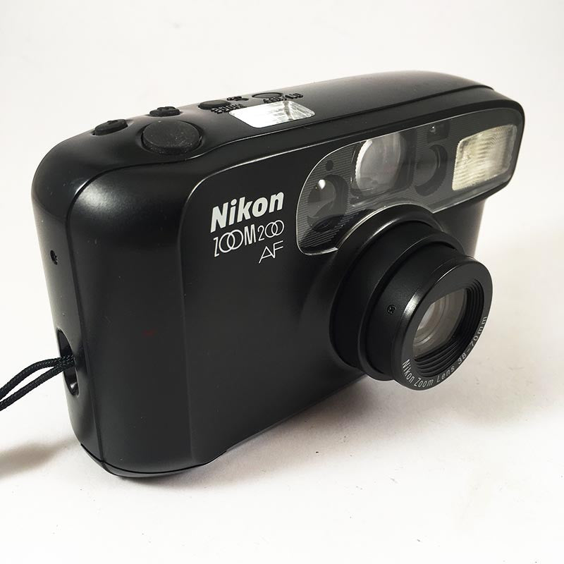 Nikon Zoom 200 AF 38-70mm