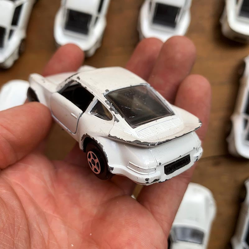 voiture miniature ancienne norev 1990 porsche carrera rsr martini blanche jet-car jetcar fabriqué au portugal