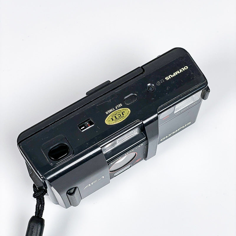 olympus af1 AF-1- compact point and shoot ancien vintage pellicule film argentique photo photographie 24x36 35mm 135