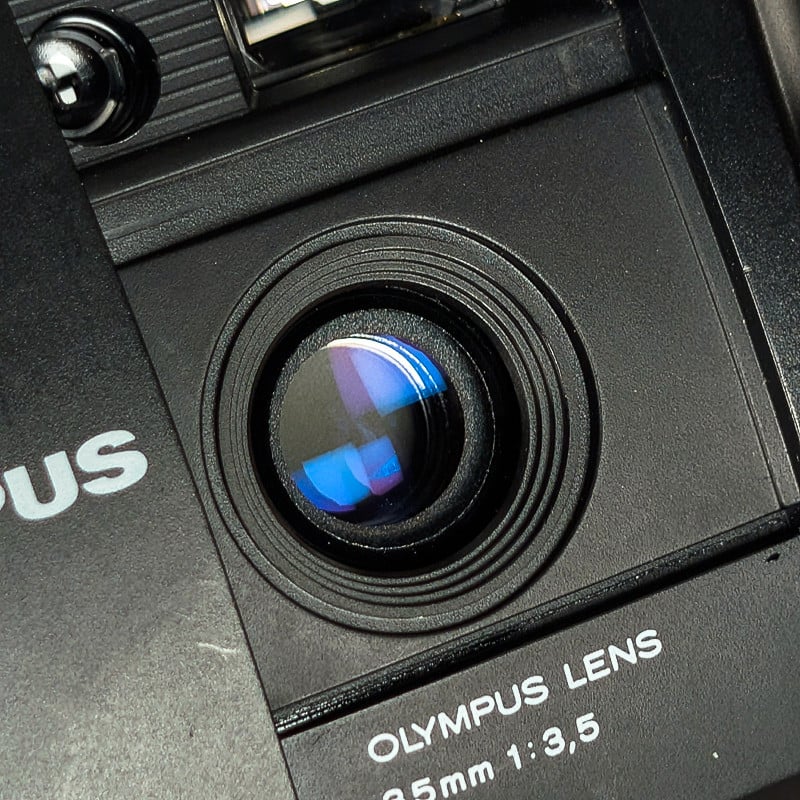Olympus AM-100 35mm 3.5