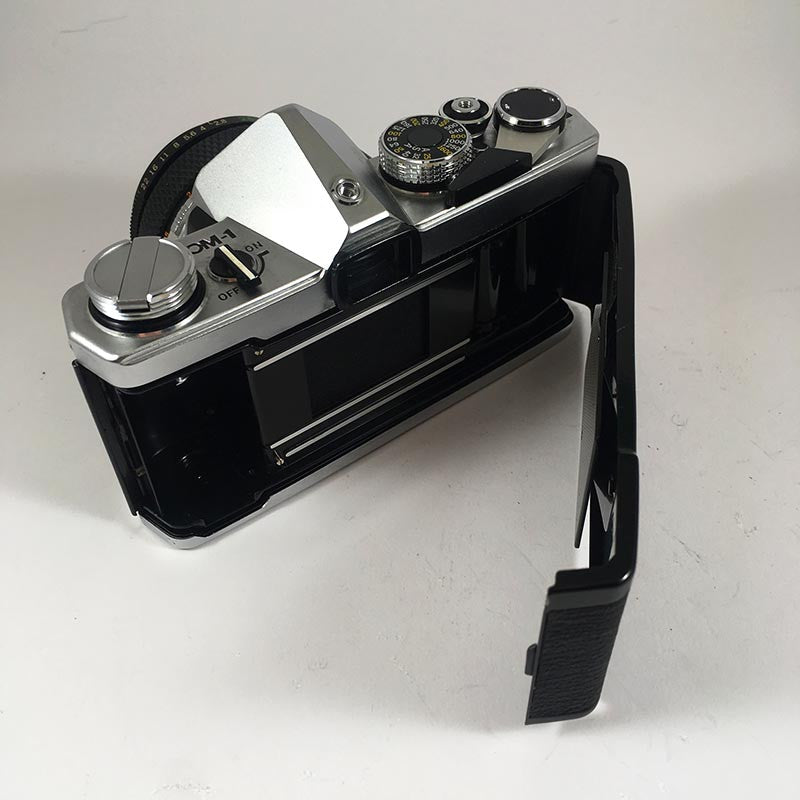 Olympus OM1 & Zuiko 28mm 2.8