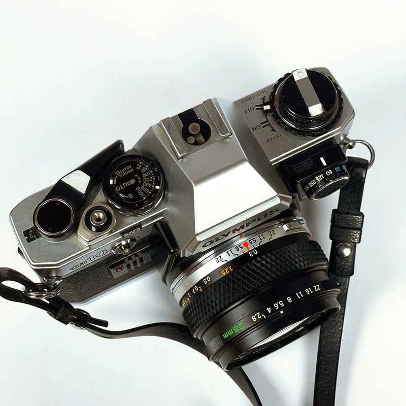 Olympus OM10 Manual Adapter & 28mm 2.8
