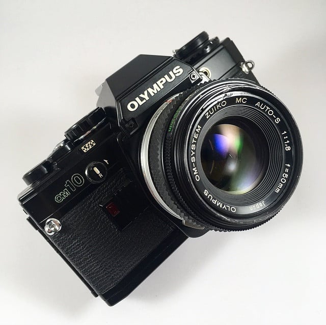 Olympus OM10 Noir & Zuiko 50mm 1.8