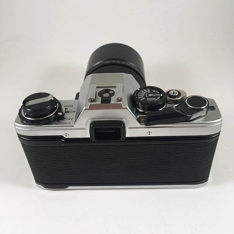 Olympus OM10 & Zuiko 135mm 2.8