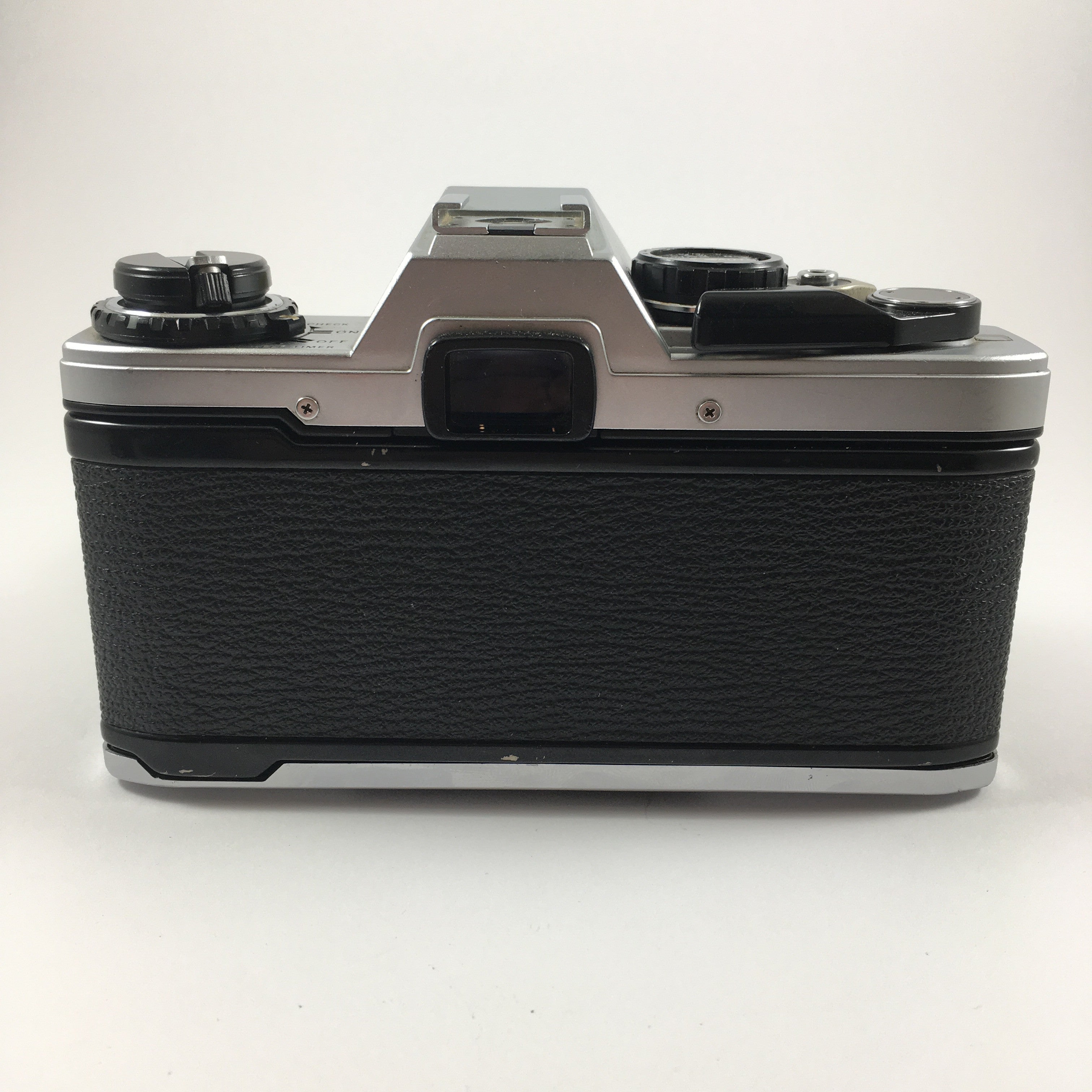 Olympus OM10 & Zuiko 28mm 2.8